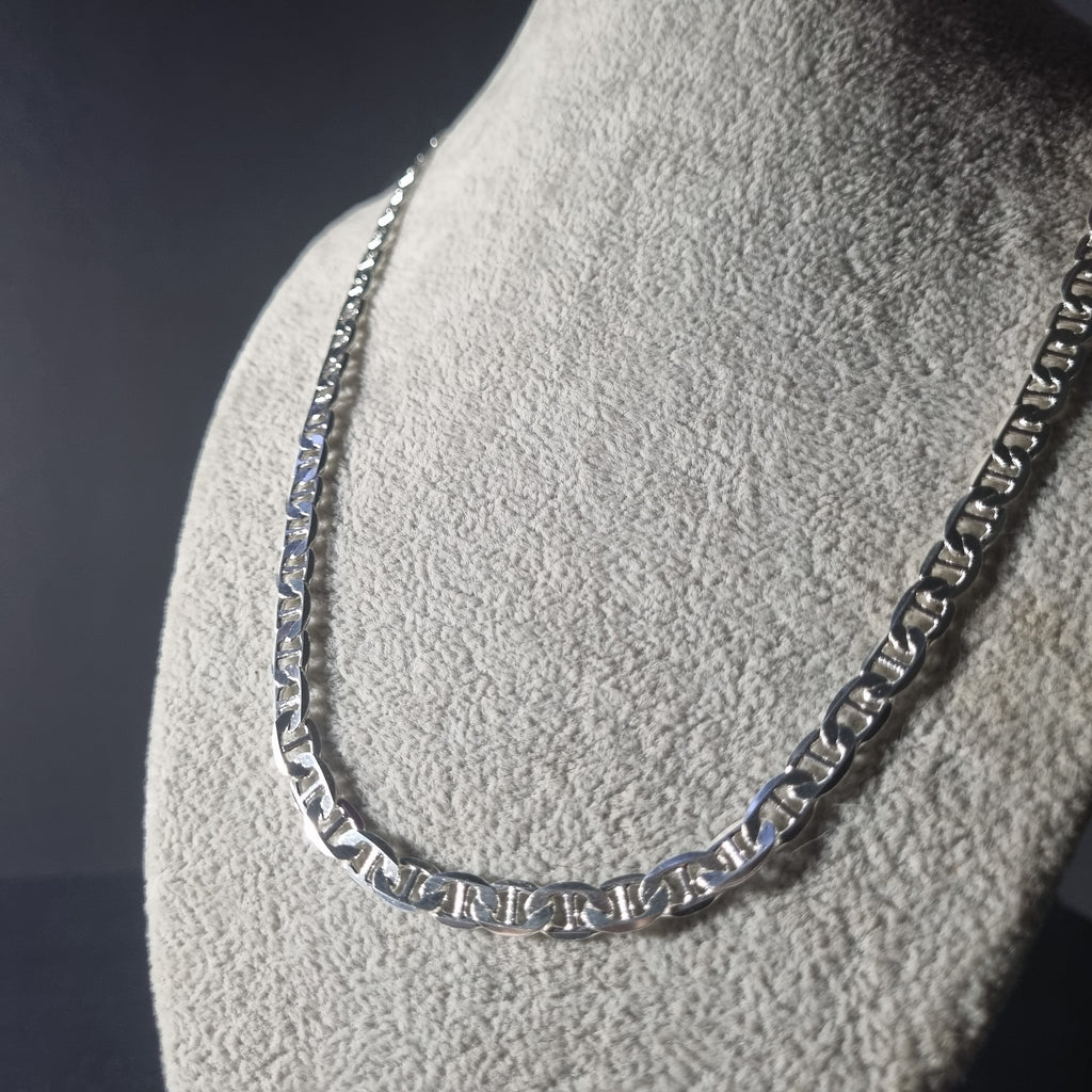 Cadena Gucci de Plata • 68 cm largo • 6 mm ancho