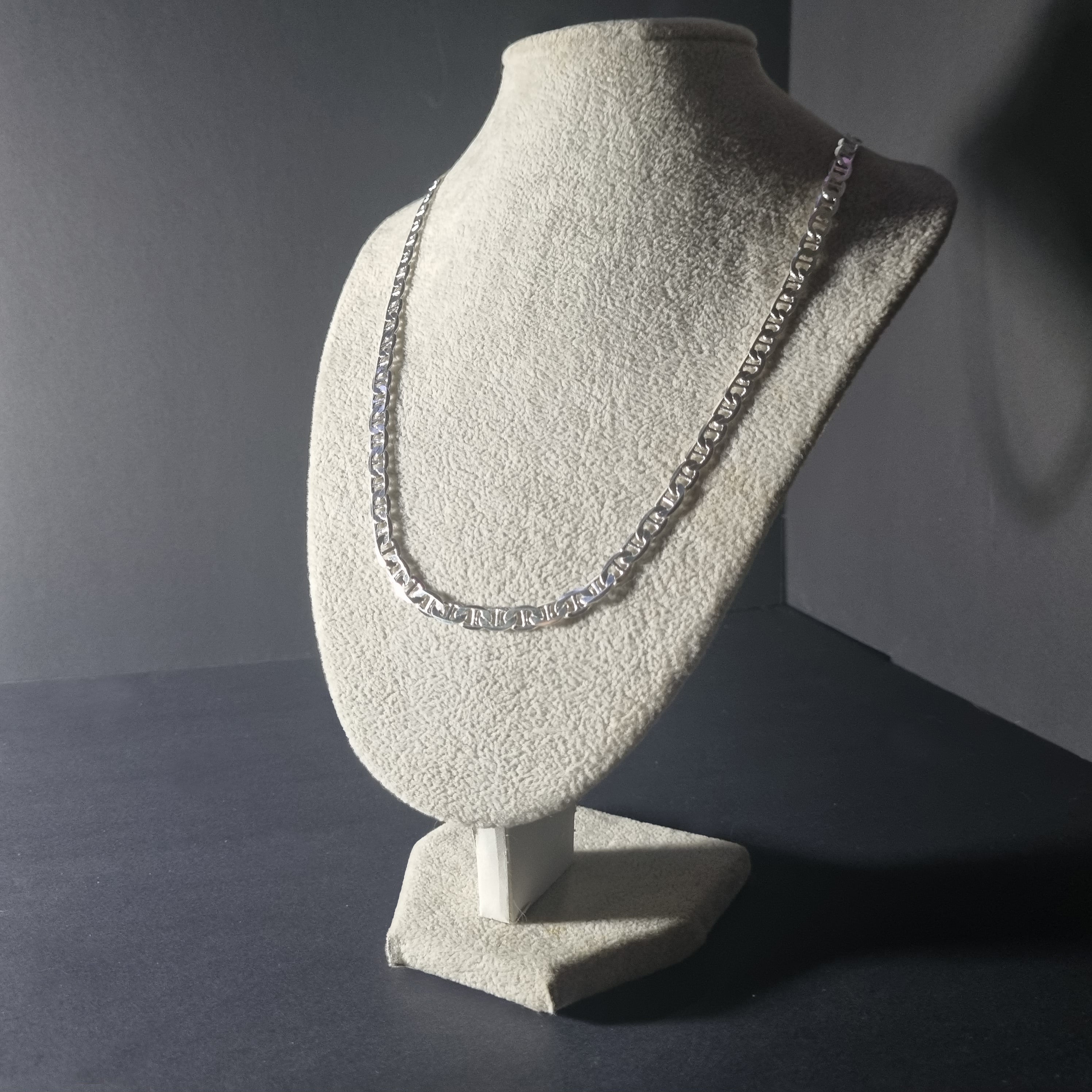 Cadena Gucci de Plata • 68 cm largo • 6 mm ancho