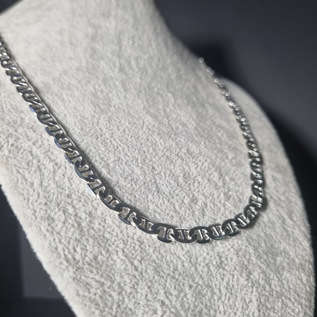 Cadena Gucci de Plata • 68 cm largo • 6 mm ancho