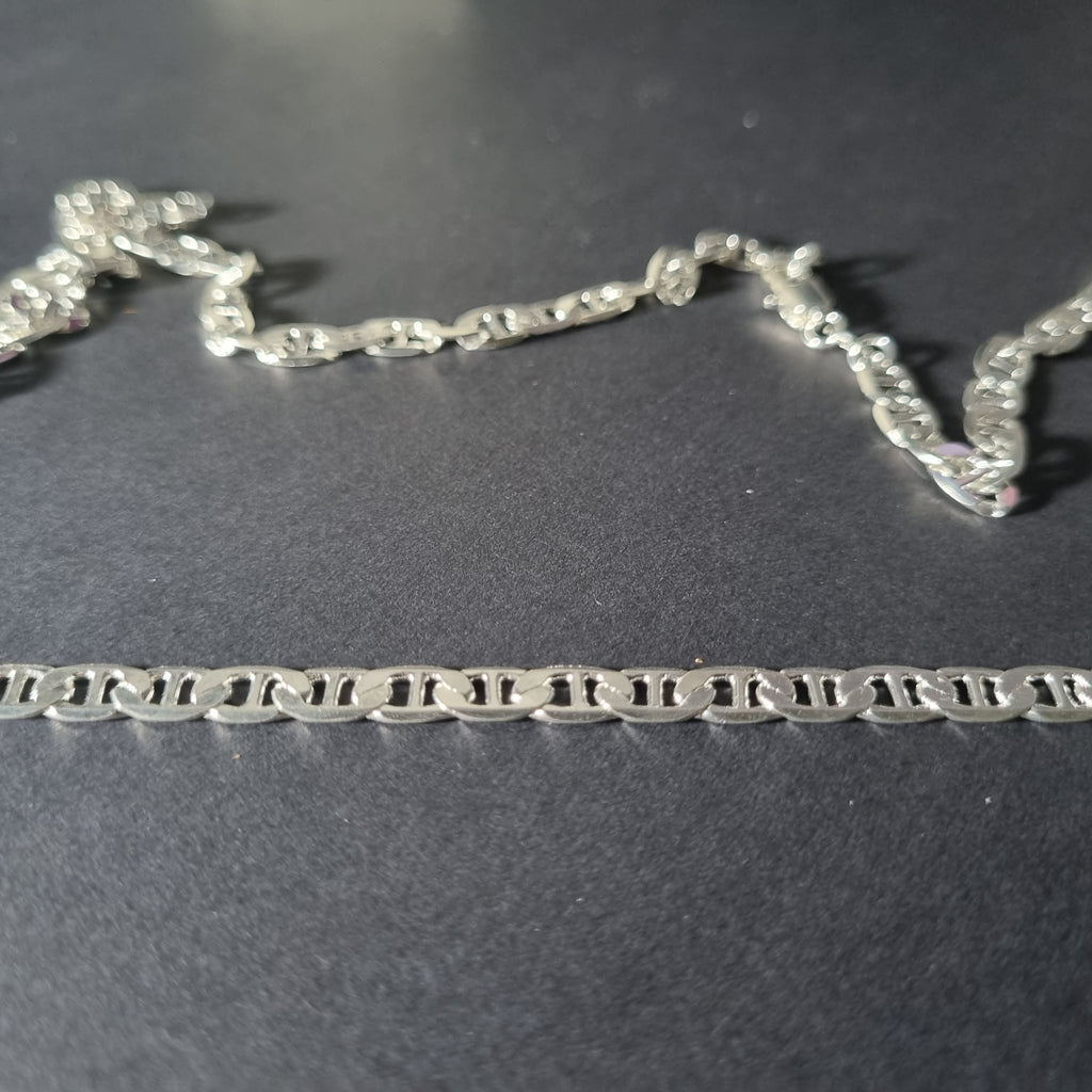 Cadena Gucci de Plata • 68 cm largo • 6 mm ancho