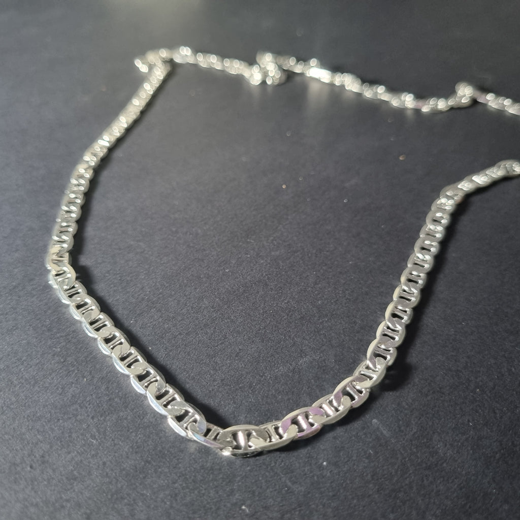 Cadena Gucci de Plata • 68 cm largo • 6 mm ancho