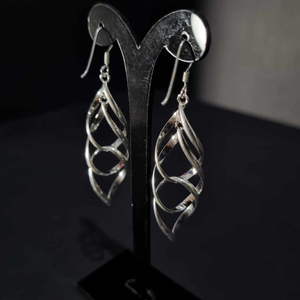 Pendientes Triple Gota de Plata • 6 cm largo • 1,5 mm ancho