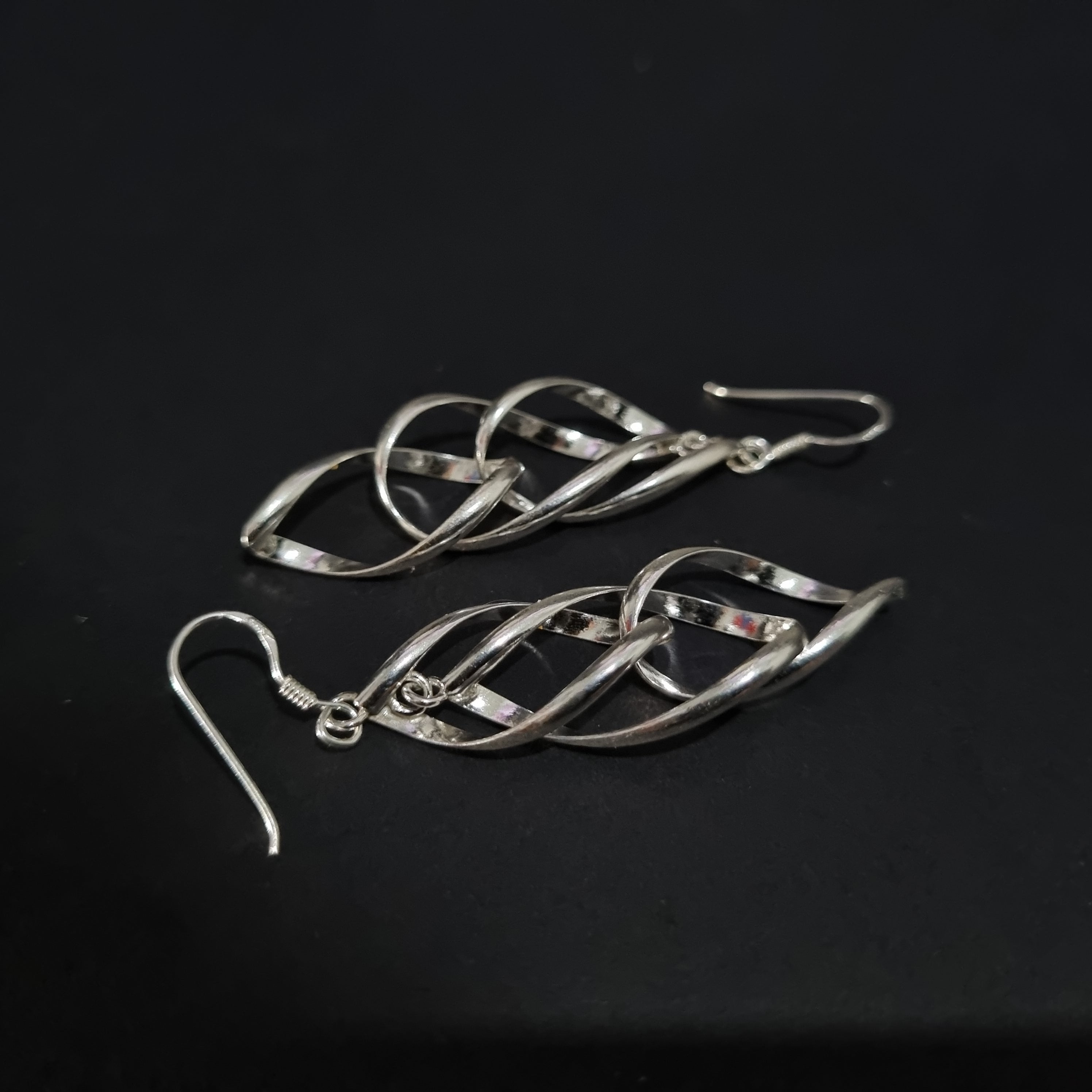 Pendientes Triple Gota de Plata • 6 cm largo • 1,5 mm ancho