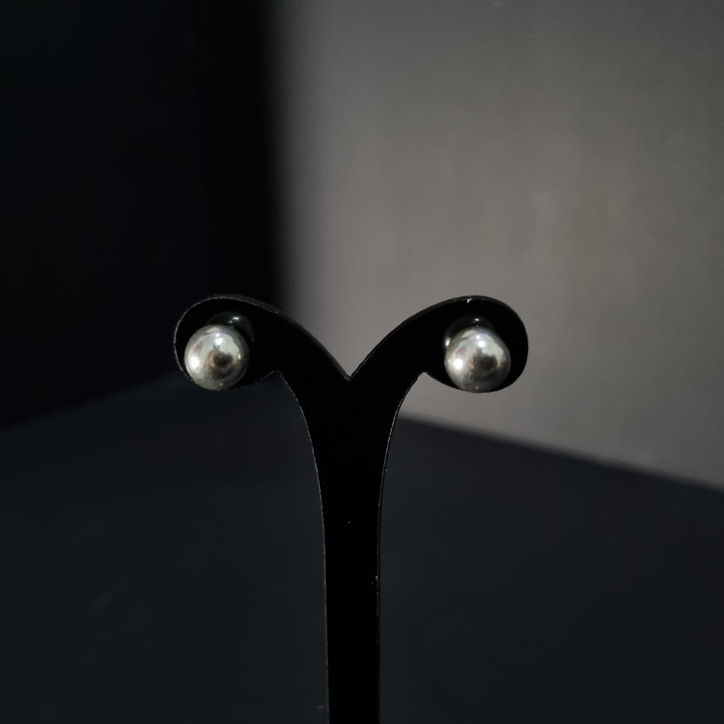 Aros de Perla de Plata • 8 mm largo • 8 mm ancho